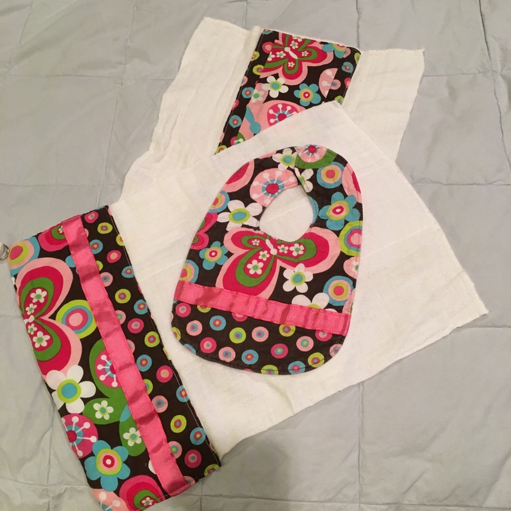 Burp pads and bib